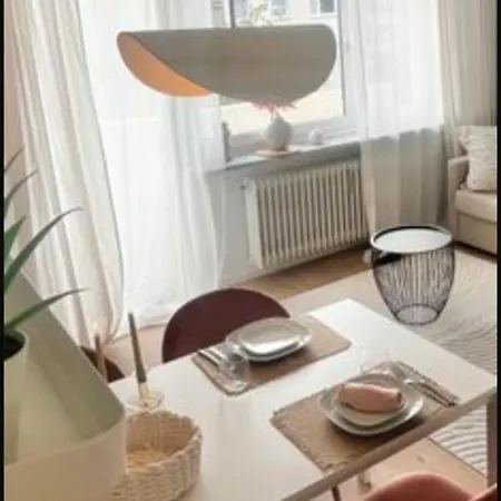 Ad Apartment *
